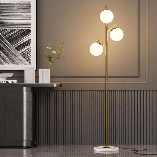 Nordisk minimalistisk 3-huvud LED-golvlampa