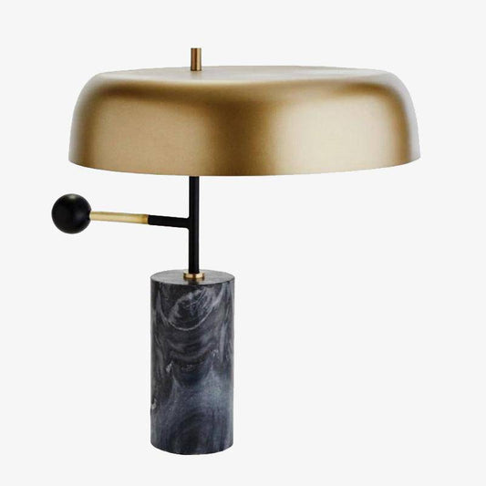 Designer LED bordslampa i marmor med rundad guld lampskärm