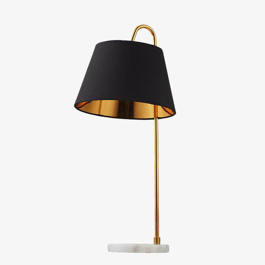 Designer bordslampa med gyllene lampskärm Light Luxury