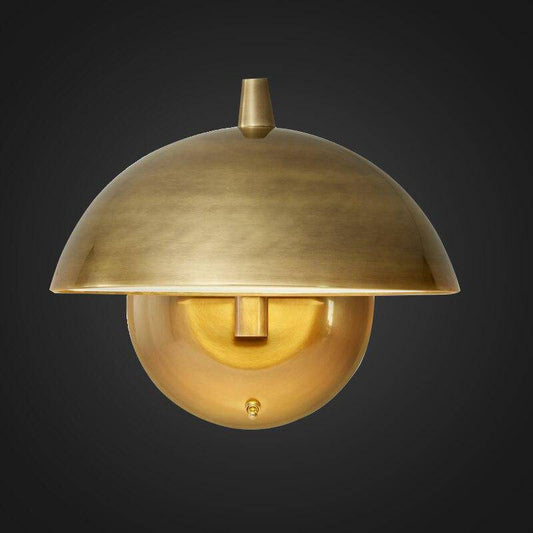 Guld LED-designvägglampa med rundad svampliknande lampskärm