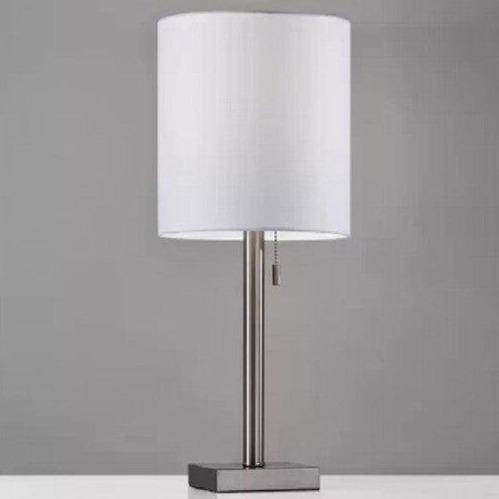 Designer LED bordslampa i metall med vit lampskärm