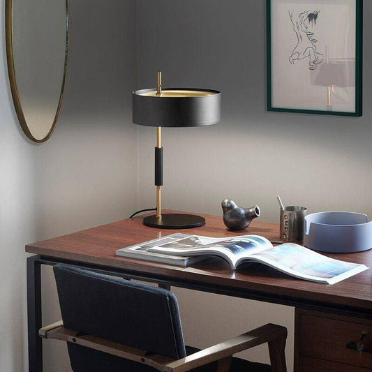 Designer LED bordslampa i guldmetall och svart finish Loft