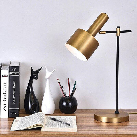 Designer LED-bordslampa med lampskärm i geometrisk stil