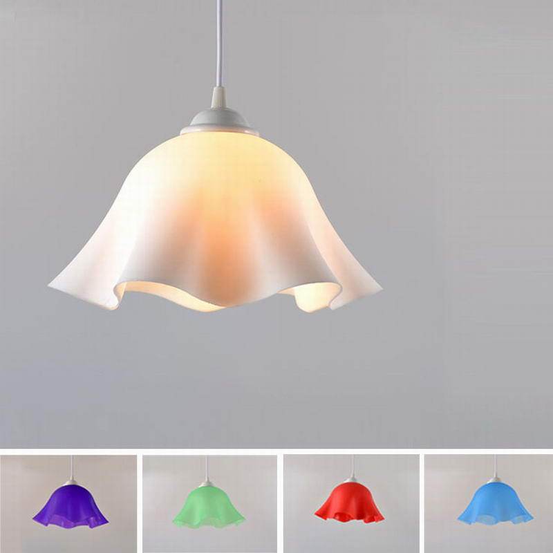 Retro LED-pendellampa med färgglad lampskärm i hängstil