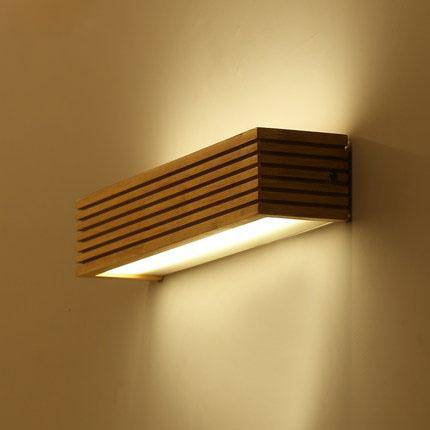 Rektangulär LED-vägglampa i kapat trä Japan