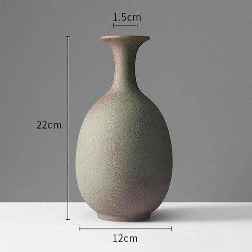 Rundad keramikvas i japansk stil
