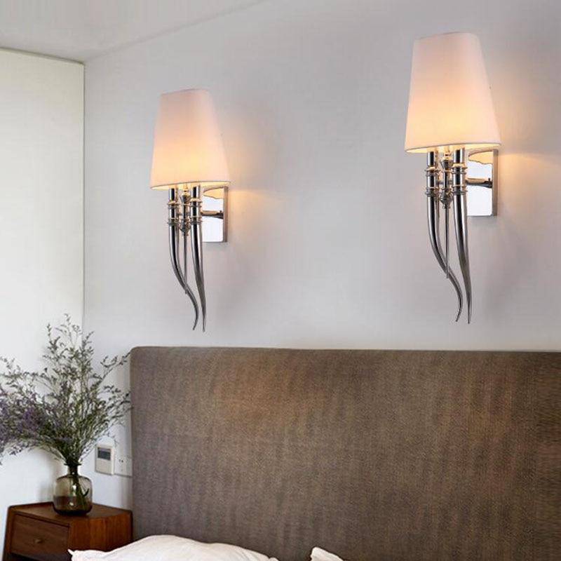 Krom LED-vägglampa med hotelllampskärm