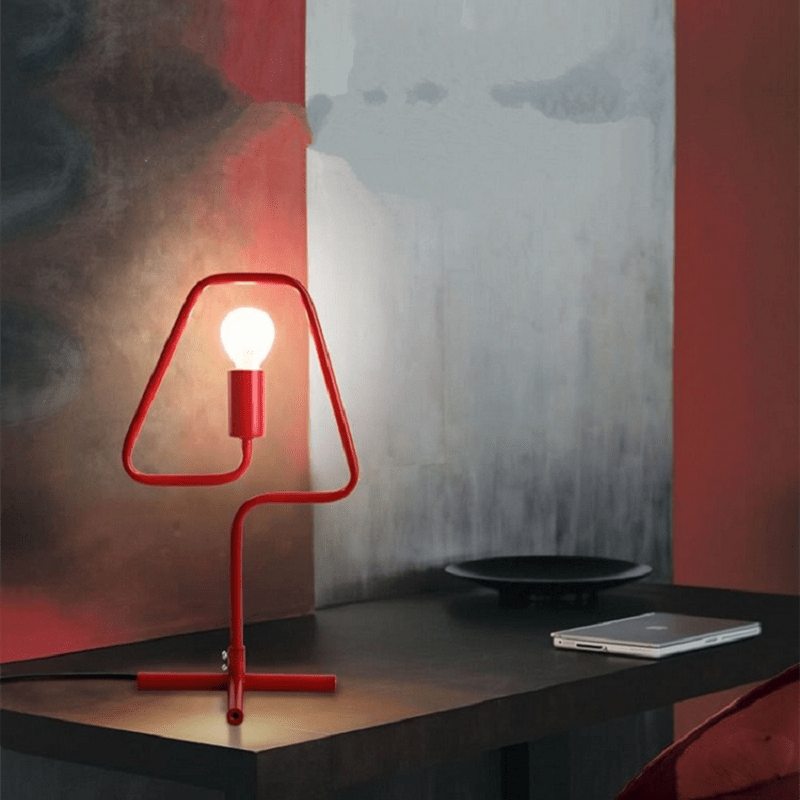 Designbords- eller sänglampa i personlig färg